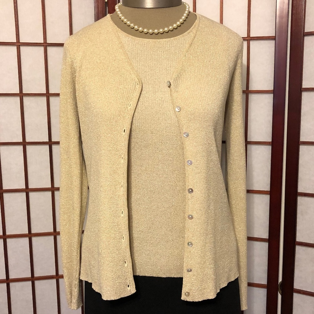 3/$20 CLOSET CLOSING GOLD SILK TANK & CARDIGAN SET